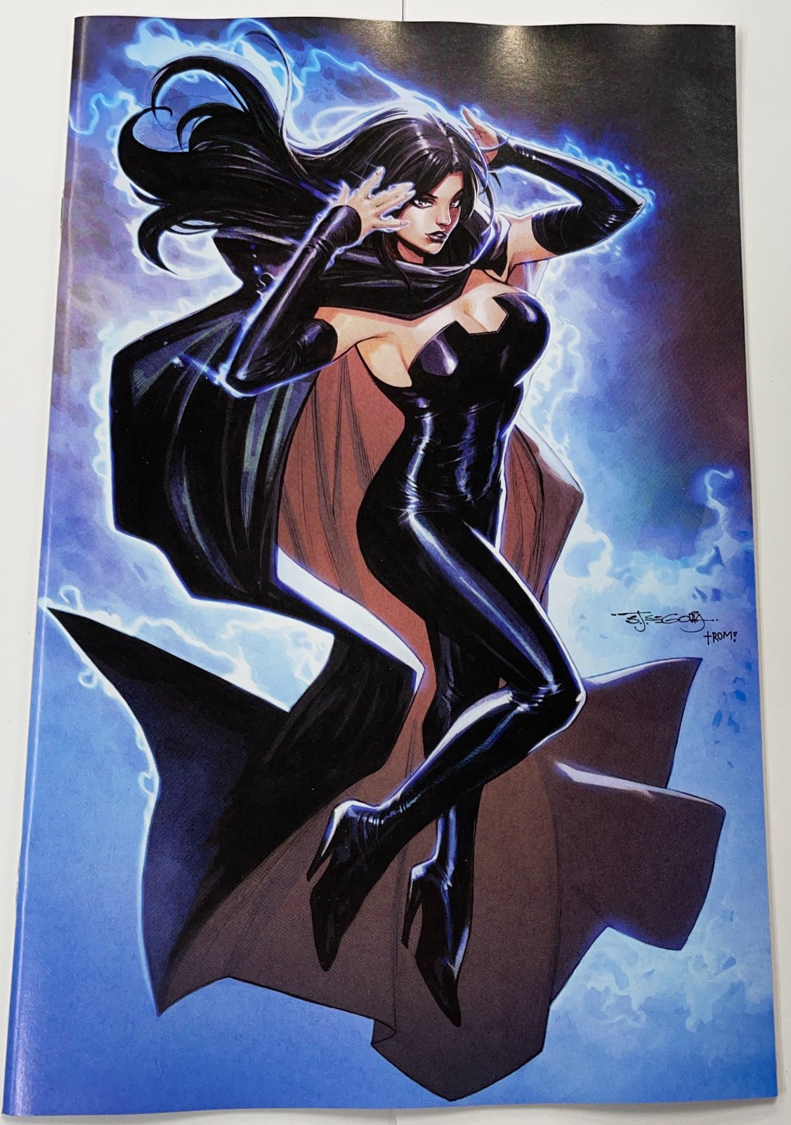X-Corp #3 (2021) Stephen Segovia Virgin Variant - Black Queen Cover